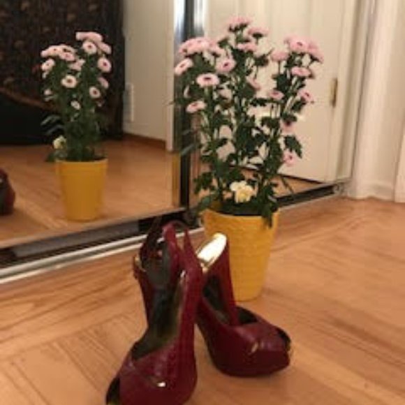 Stuart Weitzman platform heels with ankle straps - Picture 4 of 10